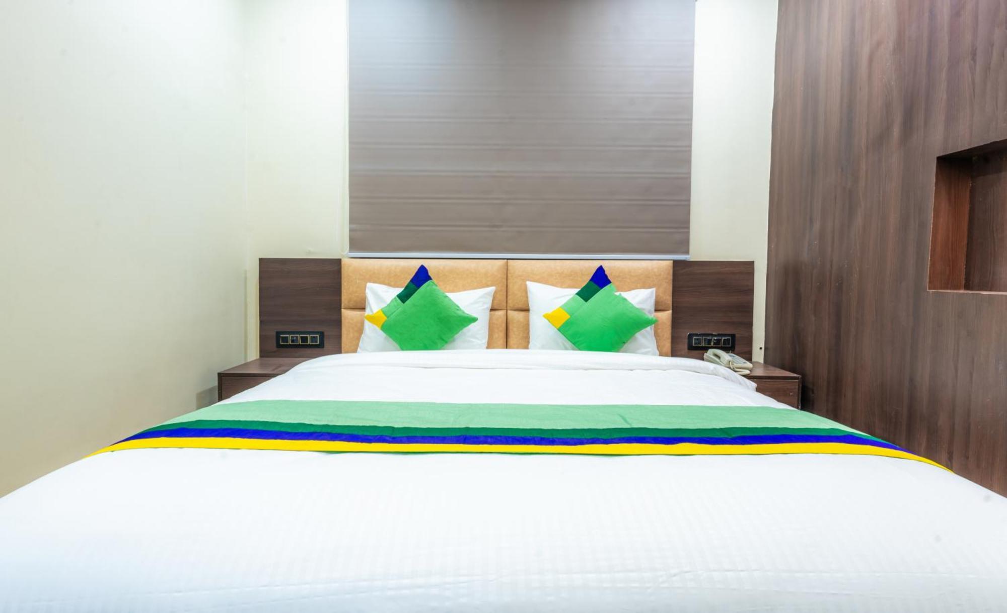 Treebo City Center Sakardara Exterior photo