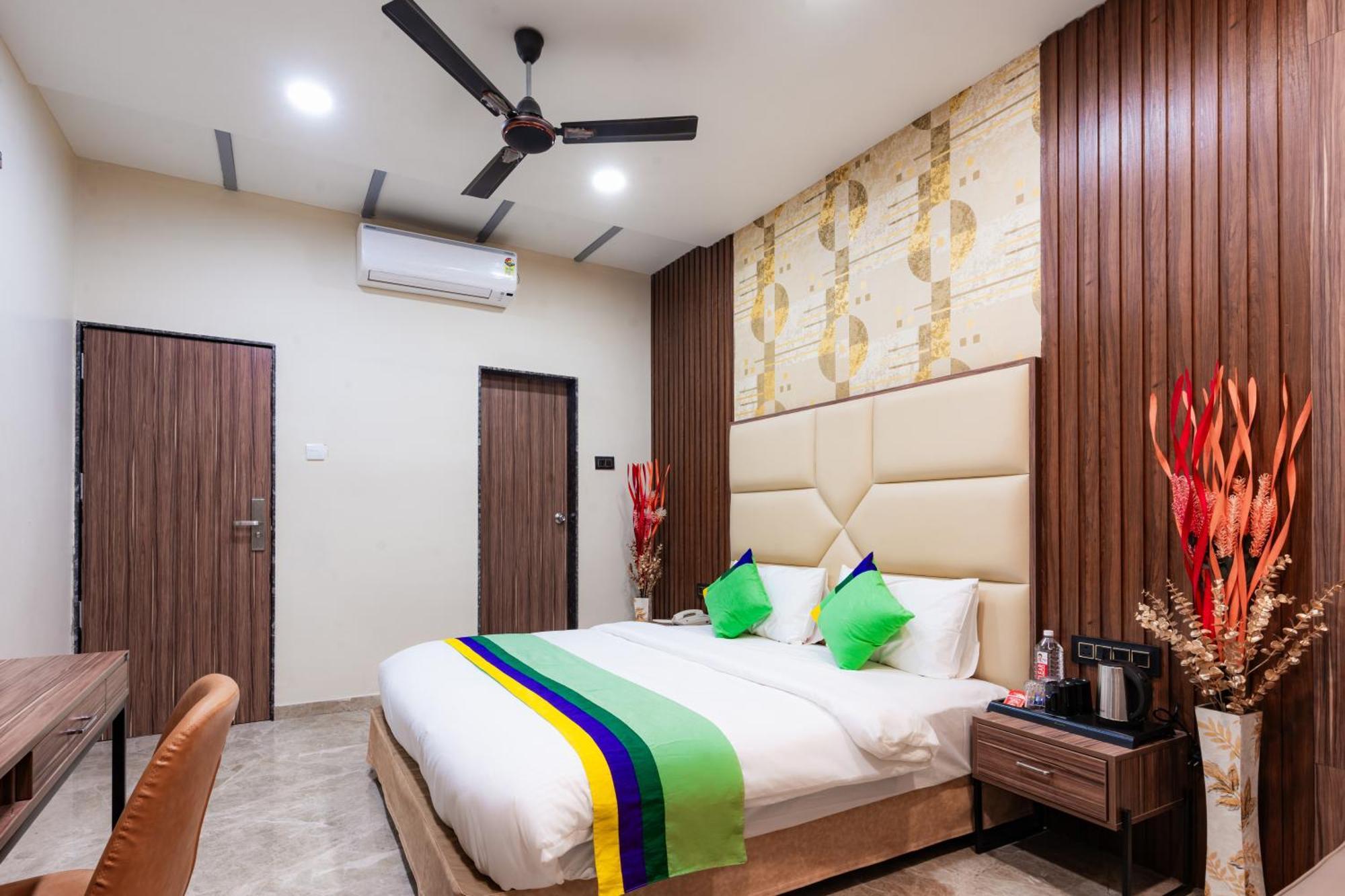 Treebo City Center Sakardara Exterior photo