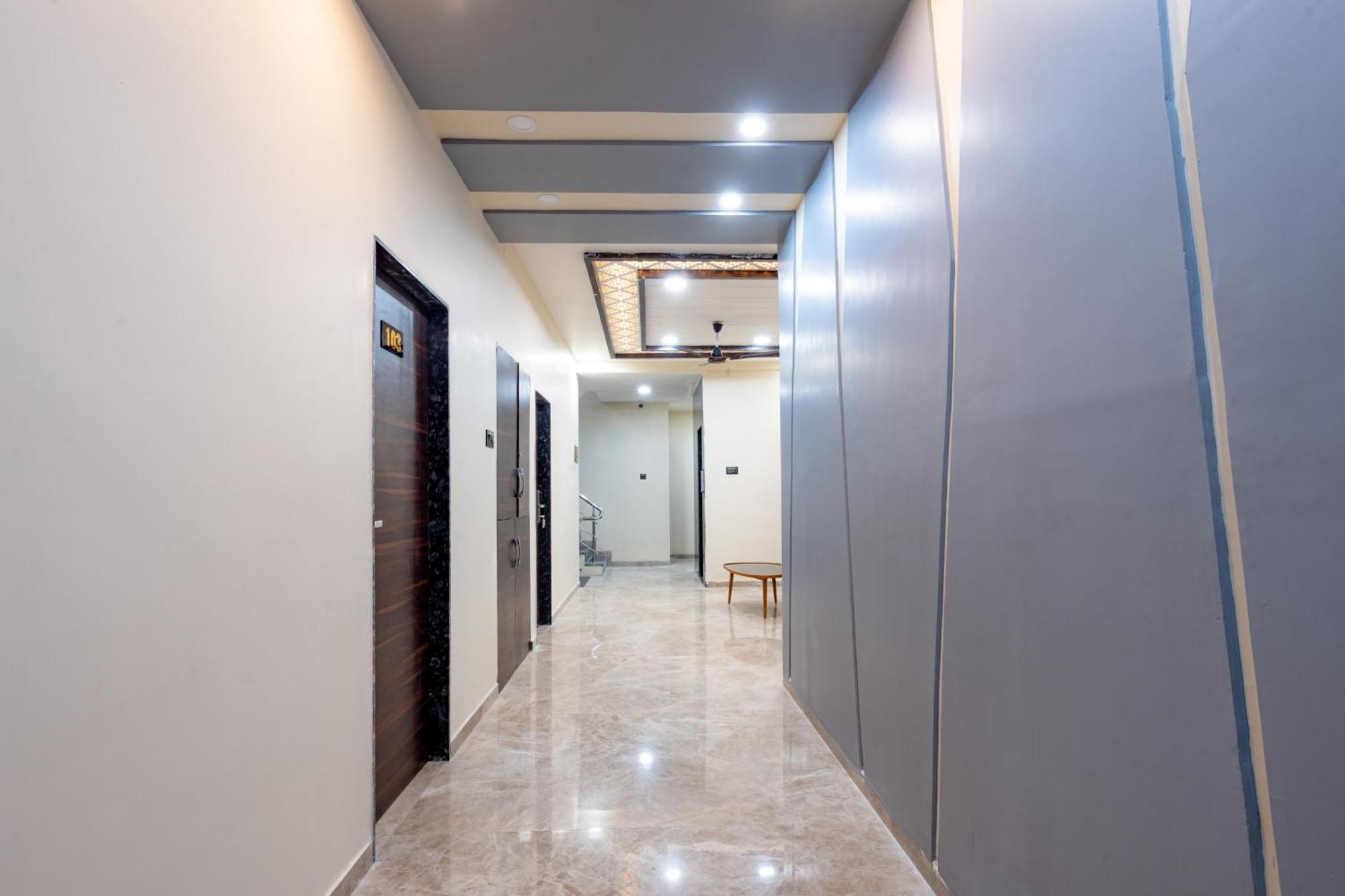 Treebo City Center Sakardara Exterior photo